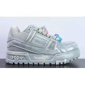 Louis Vuitton Trainer Maxi Sneaker Cinza