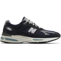 991v2 Made in England Dark Navy