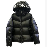 Moncler 16